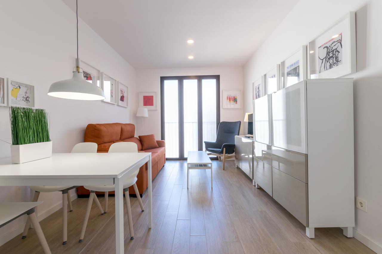 Apartments Madrina Valence Extérieur photo