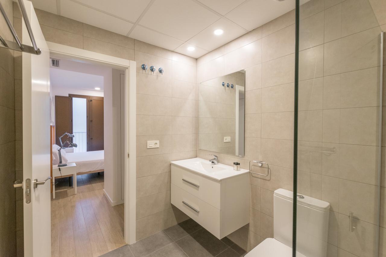 Apartments Madrina Valence Extérieur photo