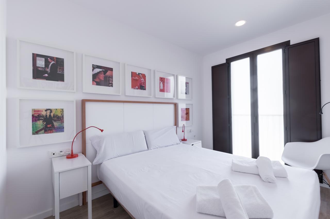 Apartments Madrina Valence Extérieur photo
