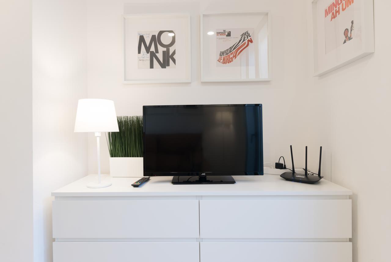 Apartments Madrina Valence Extérieur photo