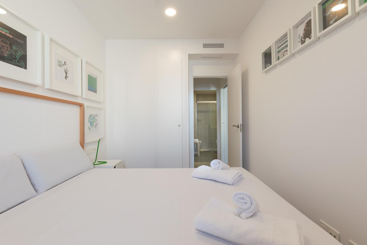 Apartments Madrina Valence Extérieur photo