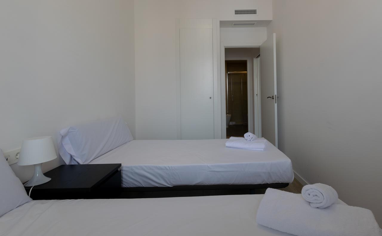 Apartments Madrina Valence Extérieur photo