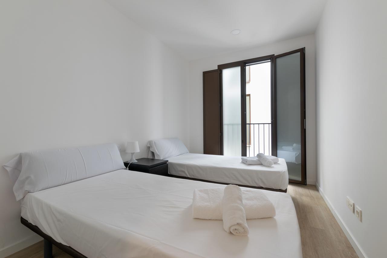 Apartments Madrina Valence Extérieur photo