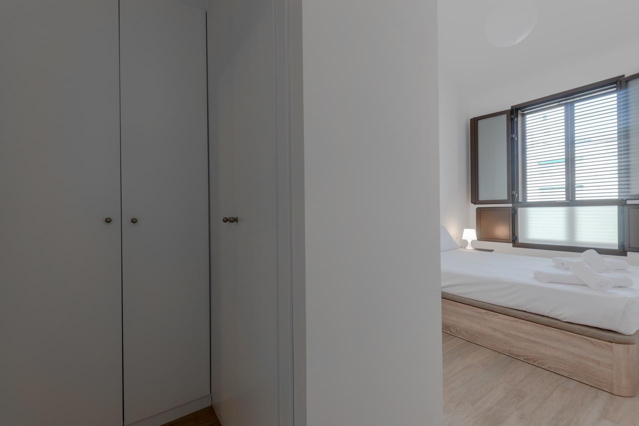 Apartments Madrina Valence Extérieur photo