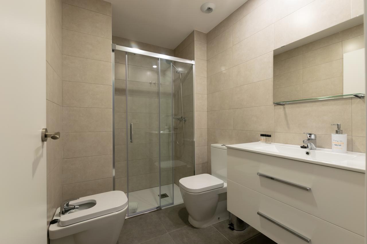 Apartments Madrina Valence Extérieur photo