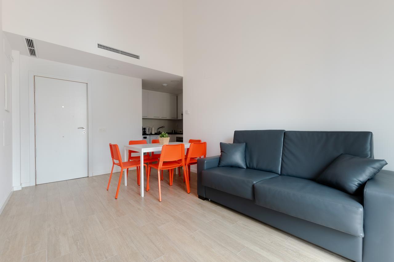 Apartments Madrina Valence Extérieur photo