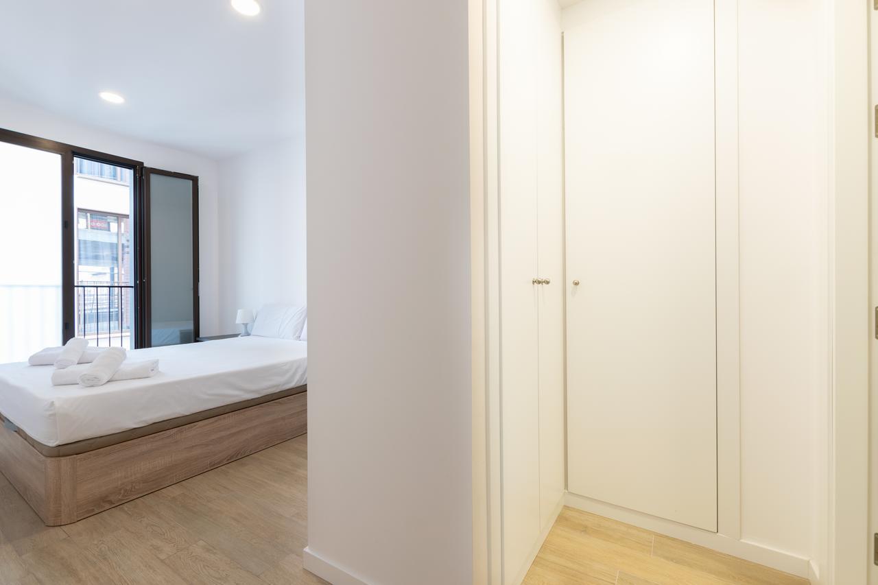 Apartments Madrina Valence Extérieur photo
