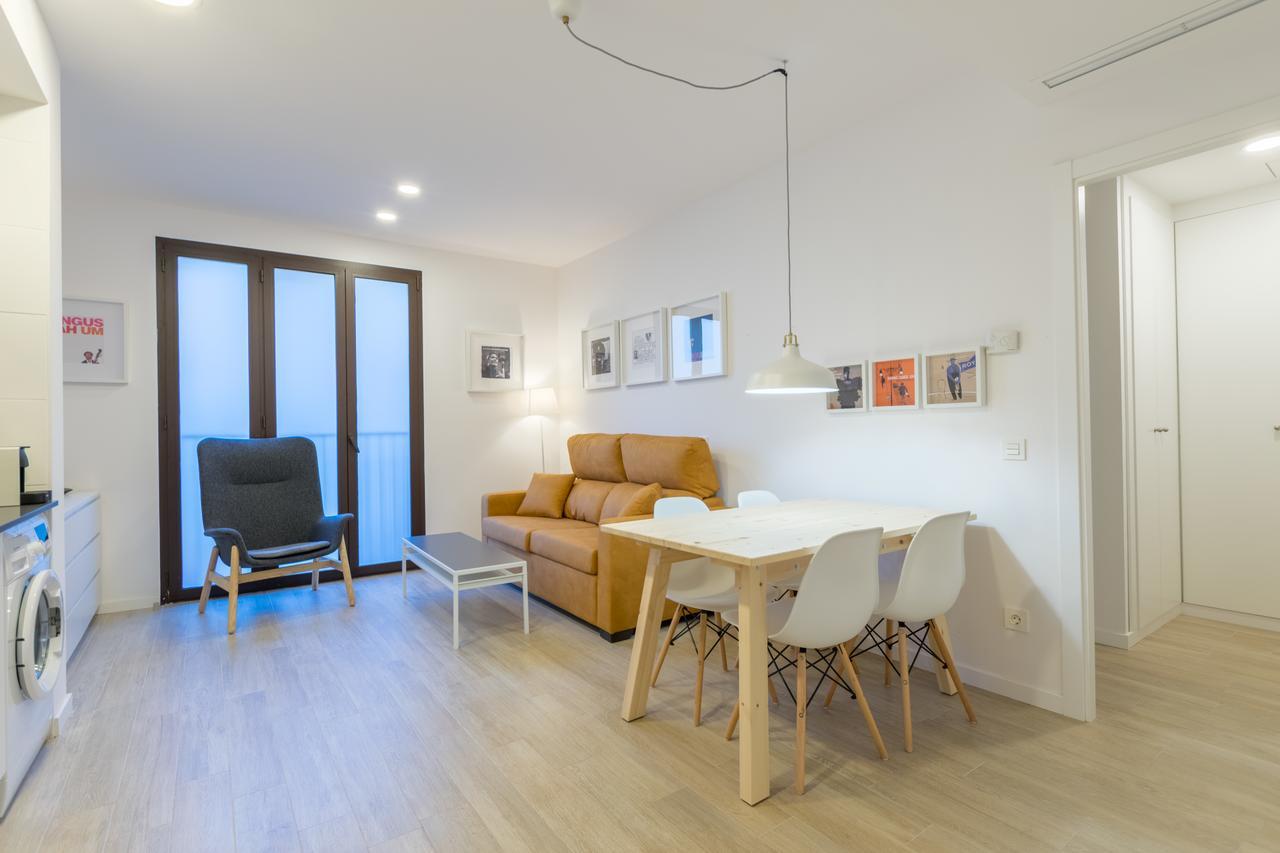 Apartments Madrina Valence Extérieur photo